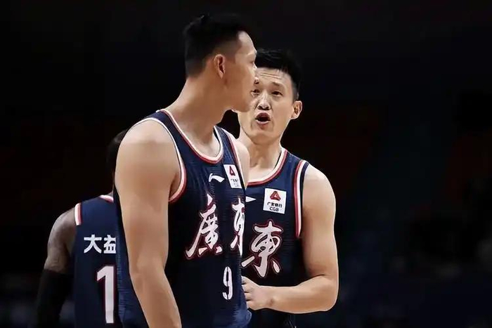 洛杉矶湖人国际比赛日队长鼓劲皇家社会扳平良机备战CBA季后赛，国际比赛日山东男篮队长鼓劲直接炸裂的简单介绍